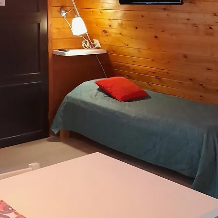 Karemajat Special Hytte *